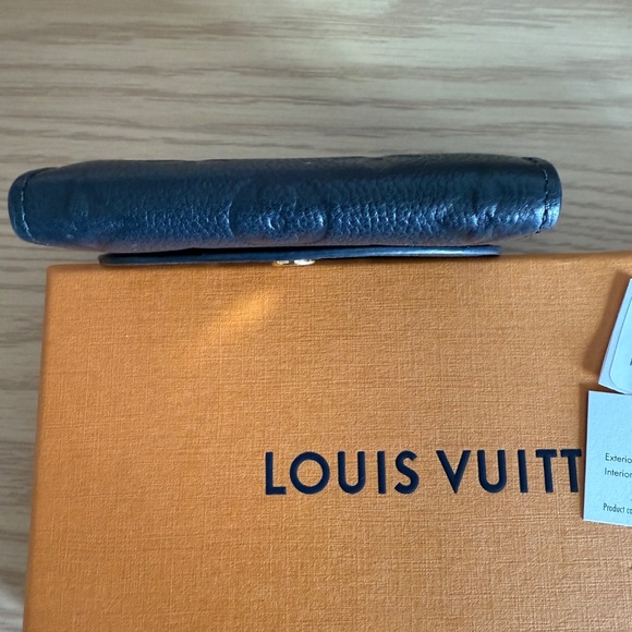 Louis Vuitton Rosalie Coin Purse Empreinte Leather Noir - Picture 8 of 11